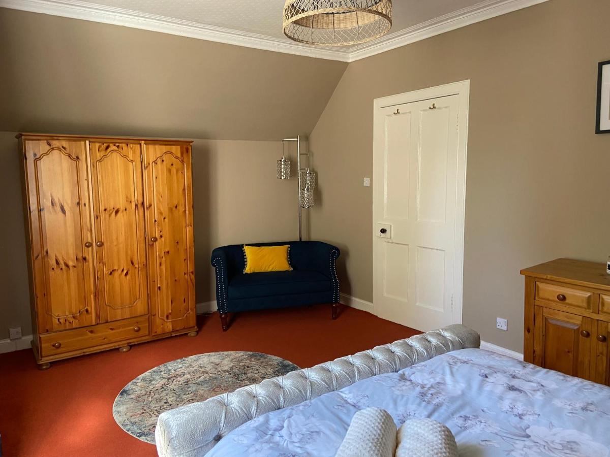 Fabulous 2 Bedroom House Just Outside Edinburgh Auchendinny Εξωτερικό φωτογραφία